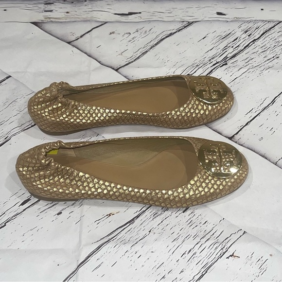 Tory Burch Metallic Gold Snakeskin Effect - Picture 8 of 8